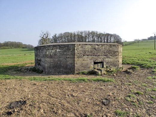 Ligne Maginot - BB83 - LE MESNIL - (Blockhaus pour arme infanterie) - 