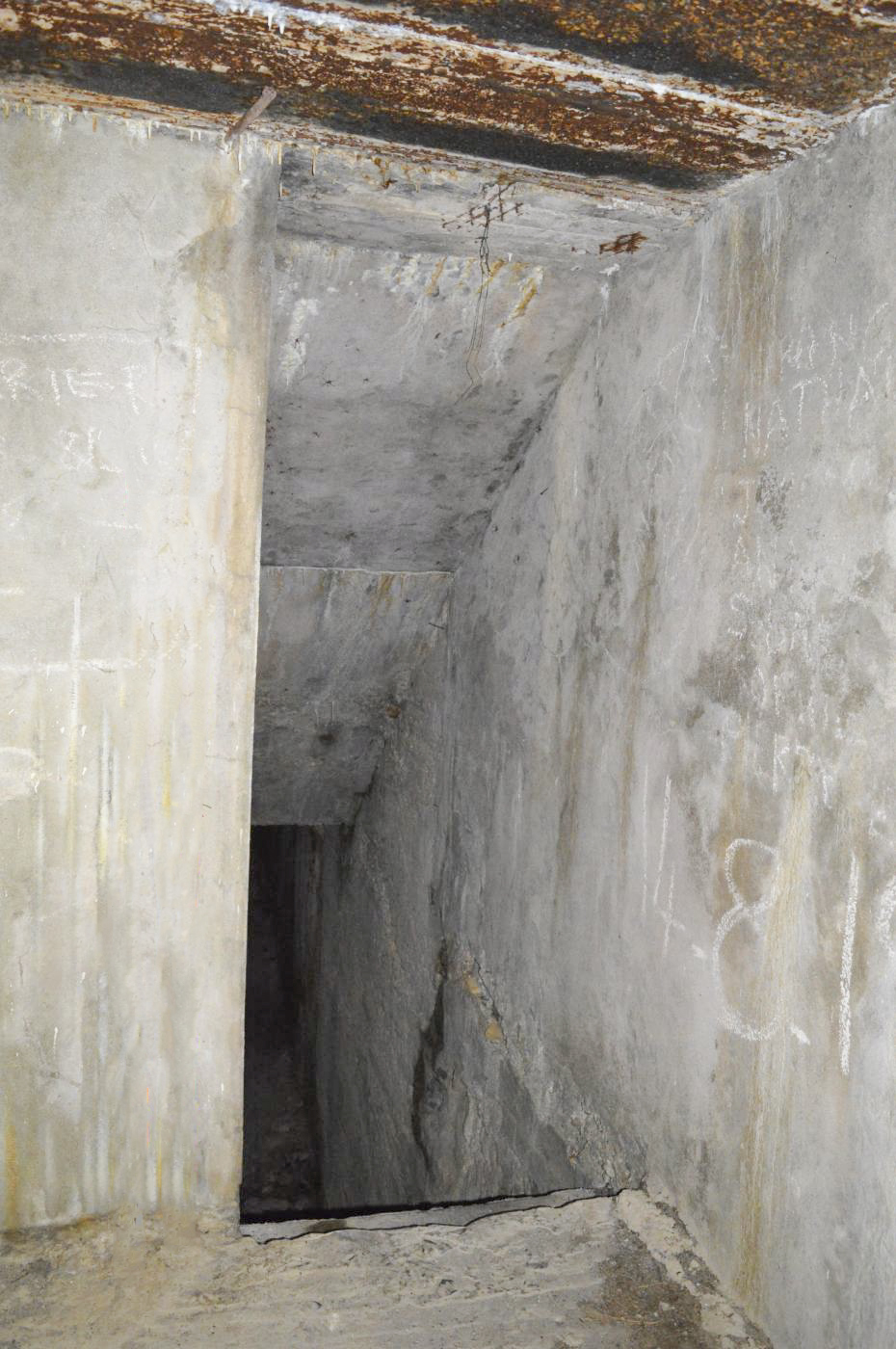 Ligne Maginot - LA BEOLE (BE) - (Ouvrage d'infanterie) - Bloc 1
Vers le sous-sol - PRASIL Michal