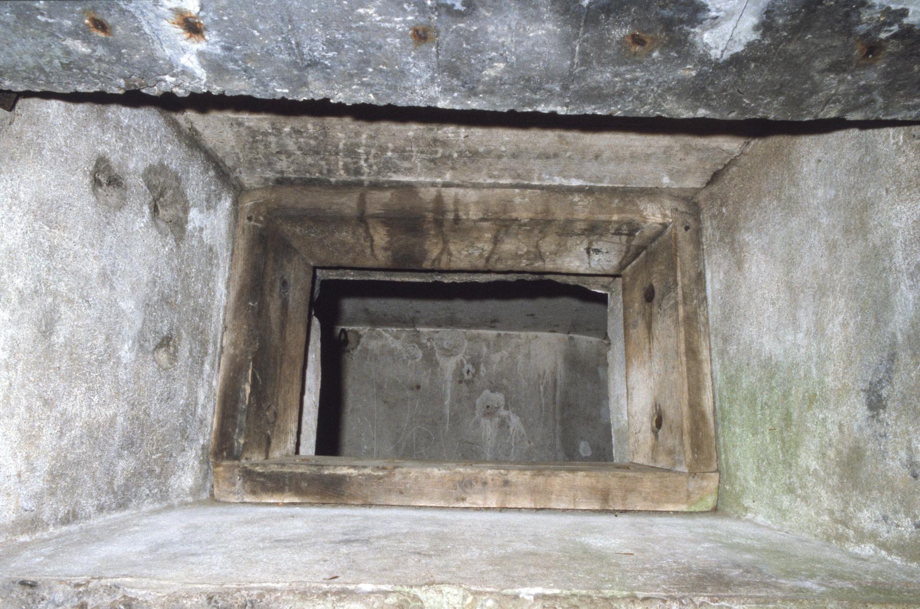 Ligne Maginot - AB8 - (Blockhaus pour canon) - Le créneau - MANSUY Michel
