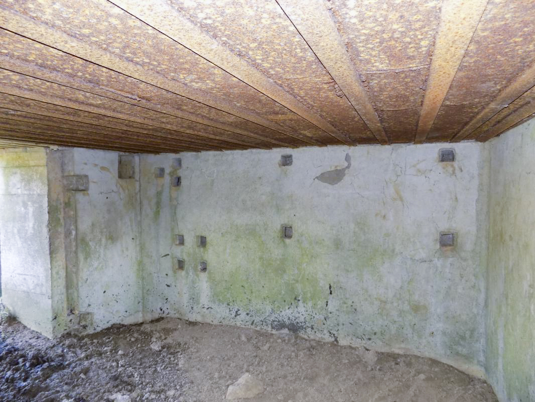 Ligne Maginot - EUILLY SUD - (Blockhaus pour canon) - face gauche