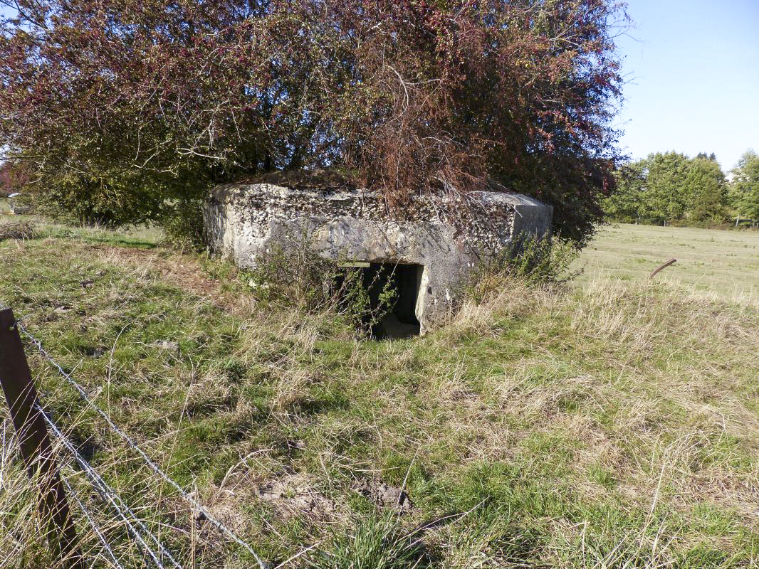 Ligne Maginot - 85 - LA TUILERIE - (Blockhaus pour canon) - Vue arrière 