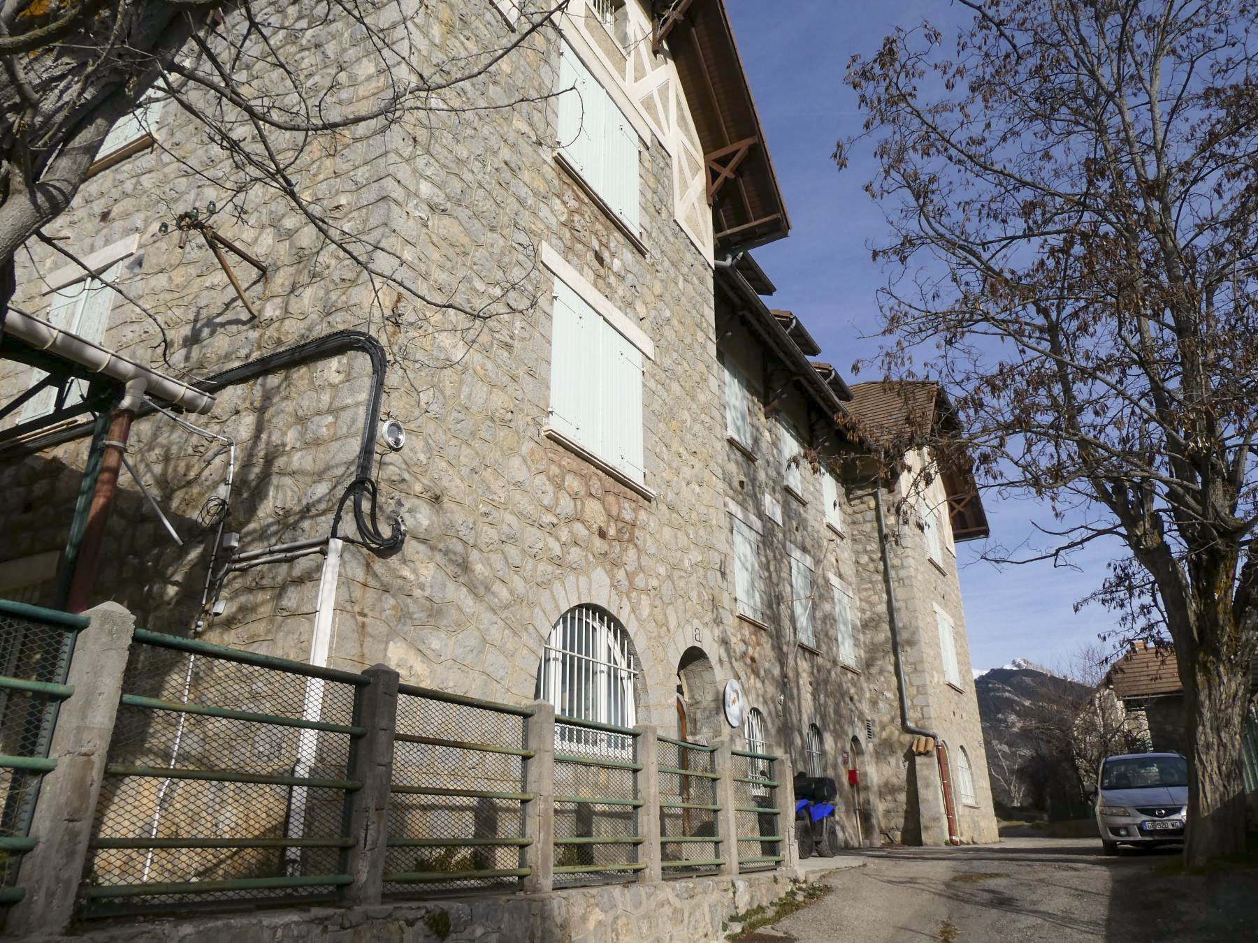 Ligne Maginot - RIMPLAS - CASERNE CAUSSADE - (Casernement) - Bât. a  Troupe et services - ELLENA Daniel - CUNY Philippe 