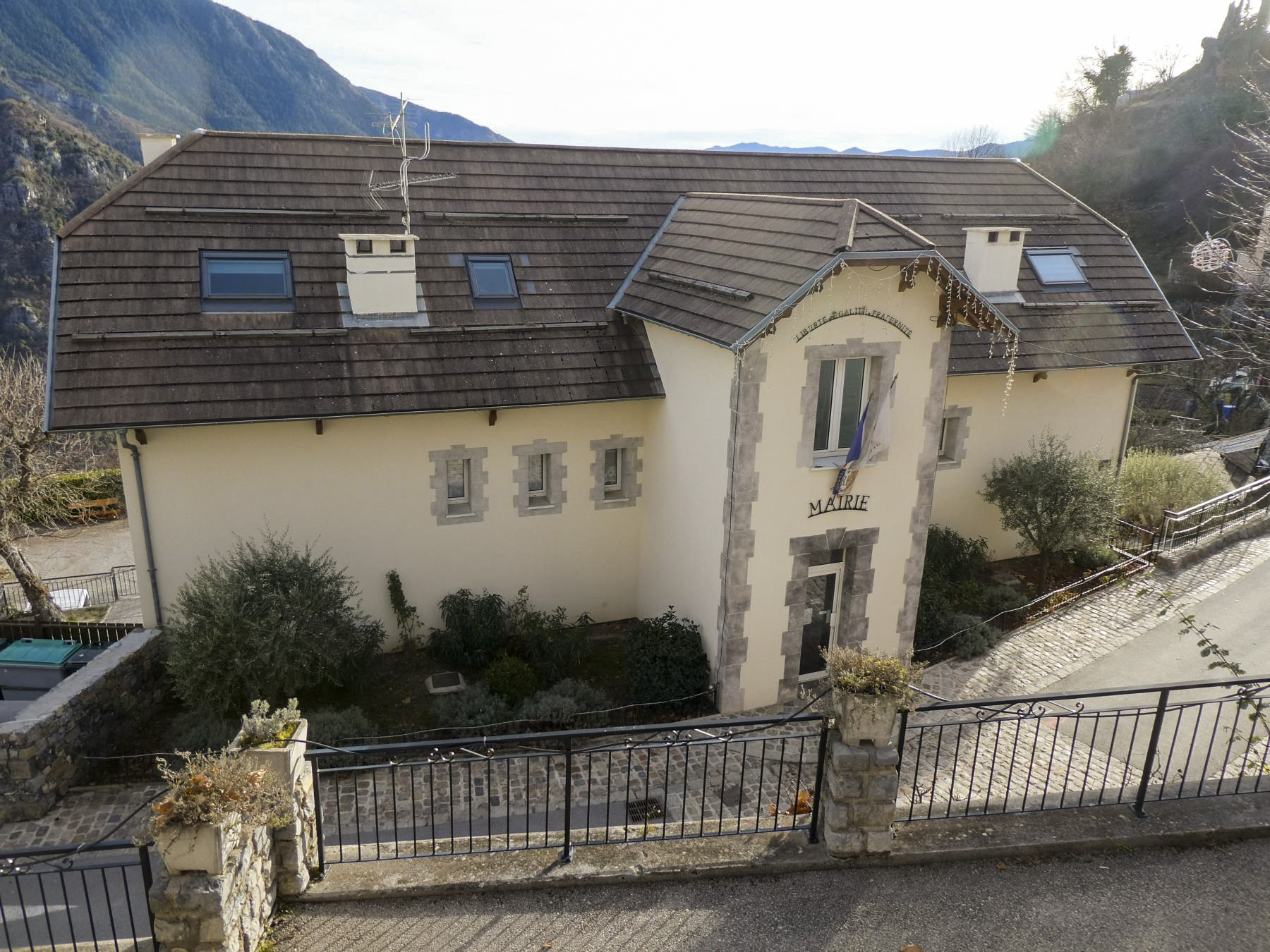 Ligne Maginot - RIMPLAS - CASERNE CAUSSADE - (Casernement) - Bât. Ba  Logements sous-officier - ELLENA Daniel - CUNY Philippe