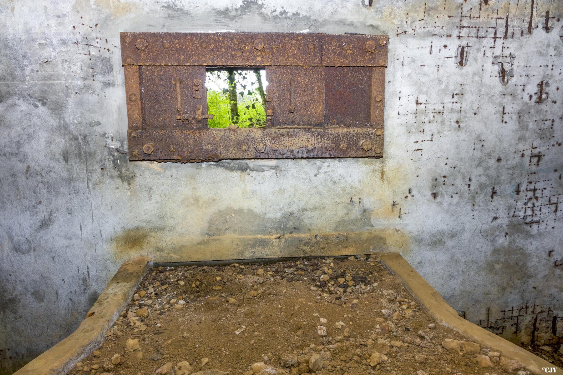 Ligne Maginot - 10 - LES OEUILLONS EST - (Blockhaus pour arme infanterie) -                                    