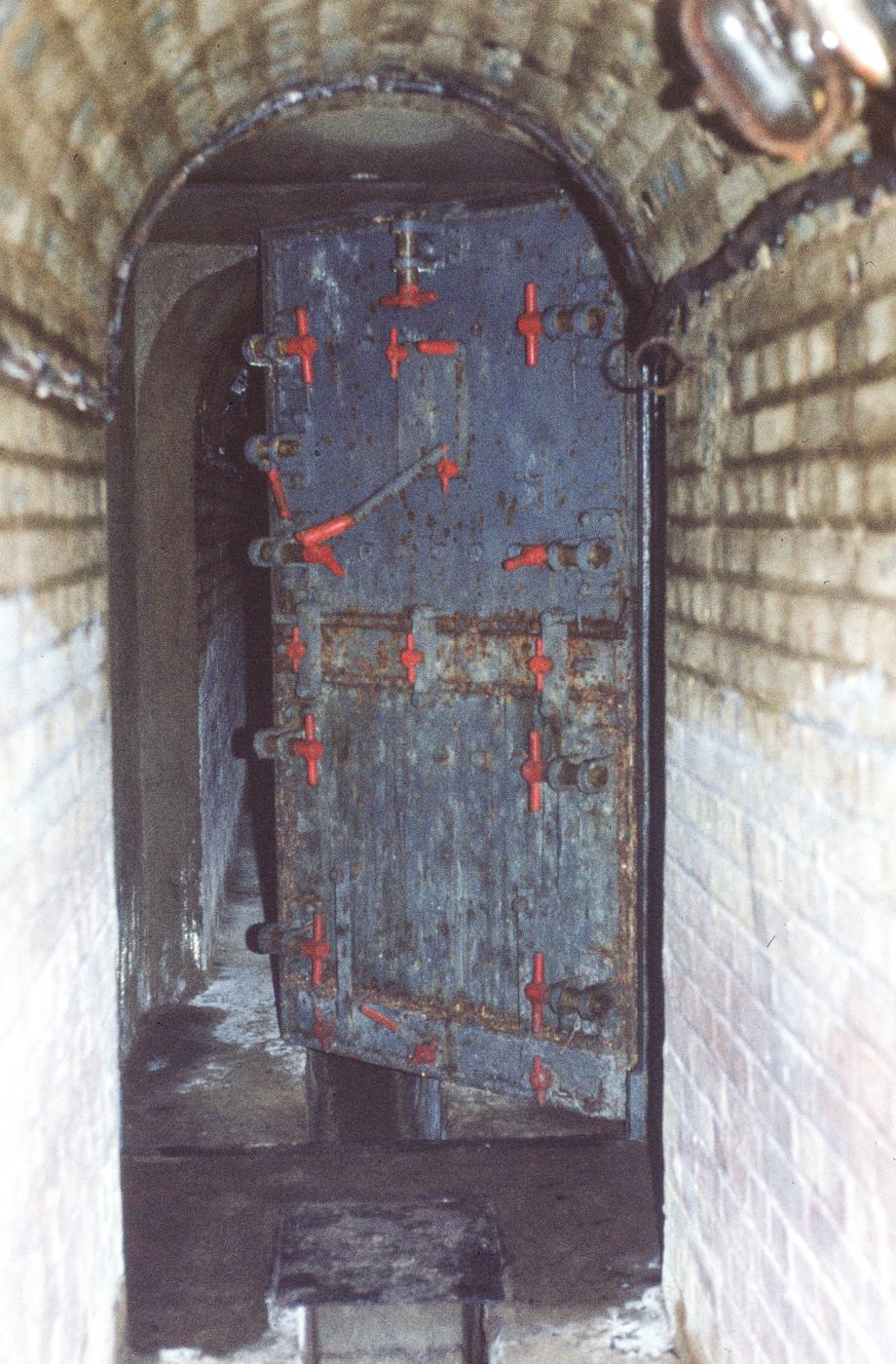 Ligne Maginot - BAMBESCH - A35 - (Ouvrage d'infanterie) - La porte de l'égout - MANSUY Michel