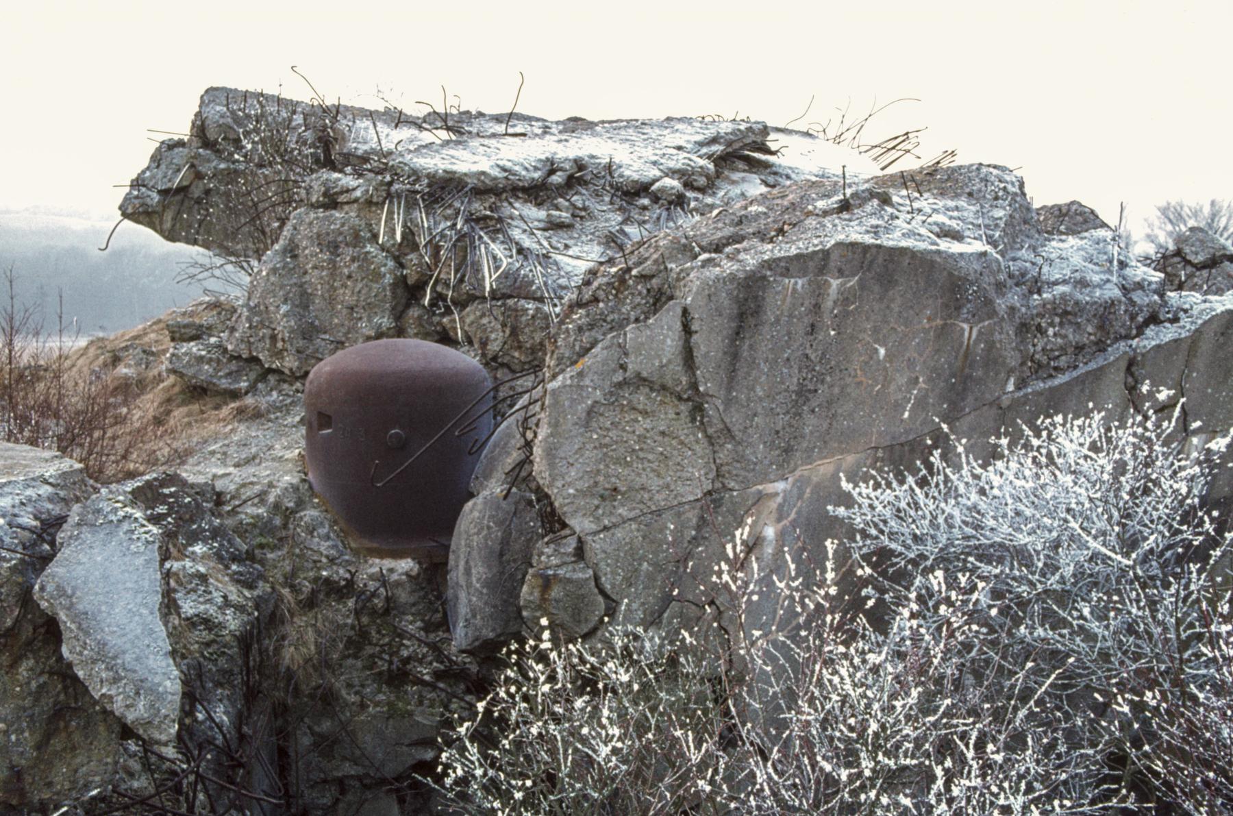 Ligne Maginot - EINSELING SUD - C73 - (Casemate d'infanterie - Simple) - La cloche JM - MANSUY Michel