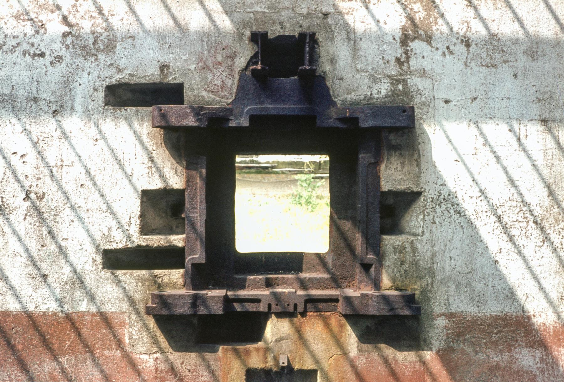 Ligne Maginot - ZIMMING - (Stand de tir) - Détail trémie JM-canon antichar - Michel Mansuy