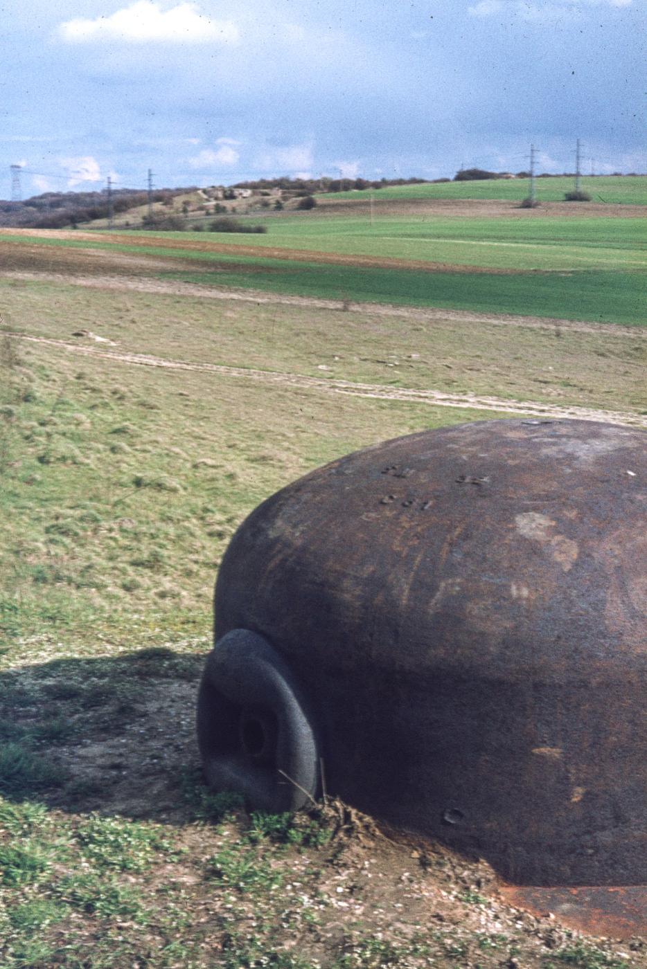 Ligne Maginot - QUATRE VENTS SUD - C75 - (Casemate d'infanterie - Simple) - Cloche GFM - MANSUY Michel