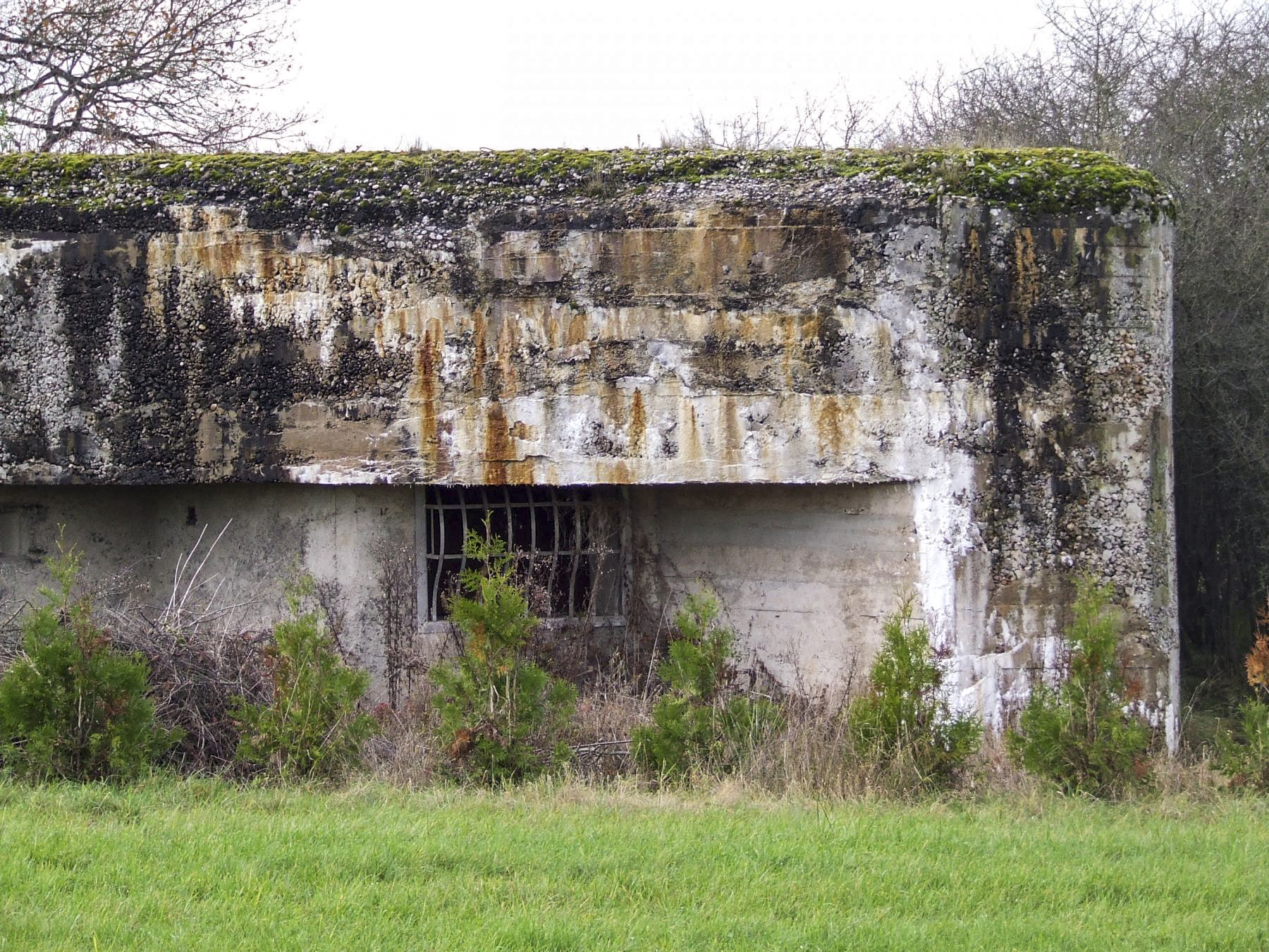 Ligne Maginot - STG 18 - STG S - MC06 - (Casemate d'infanterie - double) - La façade de flanquement vers la droite. - STENGER Mathieu