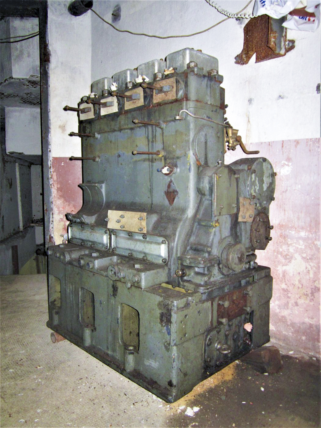 Ligne Maginot - EINSELING - A36 - (Ouvrage d'infanterie) - Moteur Renault type 4-115 récupéré à l'ouvrage Coume Annexe Nord