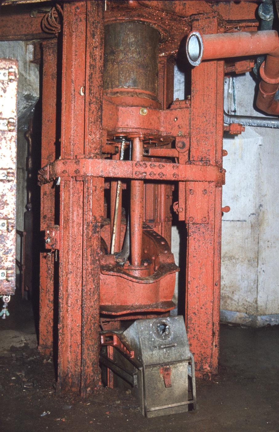 Ligne Maginot - EINSELING - A36 - (Ouvrage d'infanterie) - Etage inférieur de la tourelle de mitrailleuses - MANSUY Michel