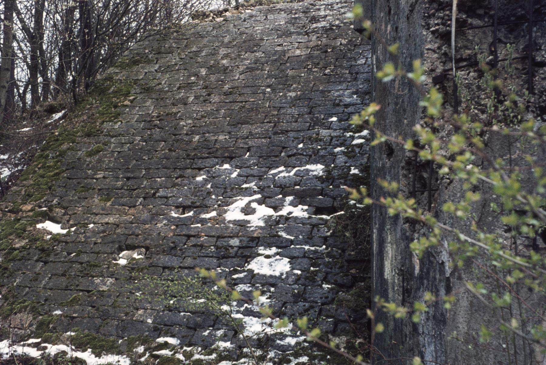 Ligne Maginot - KERFENT - A34 - (Ouvrage d'infanterie) - Bloc 2
Rocaille - MANSUY Michel