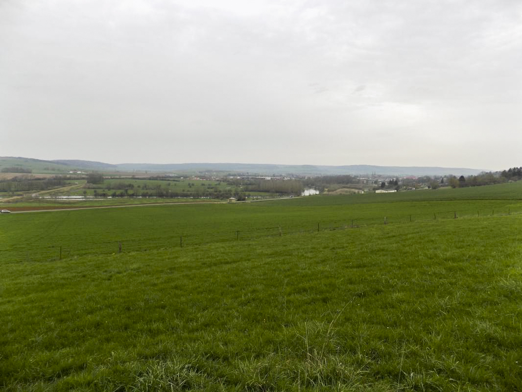 Ligne Maginot - 7B - LES NASSES OUEST - (Blockhaus pour arme infanterie) - Vue vers l'ouest (direction de tir Hotchkiss gauche)
