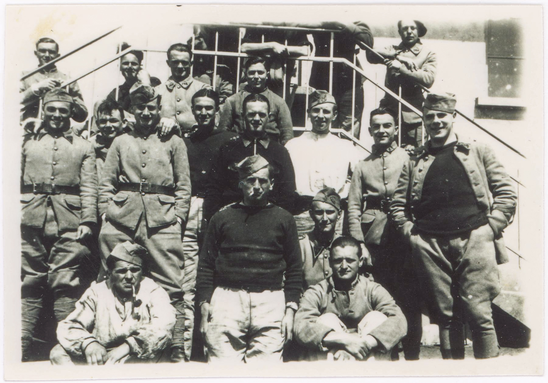 Ligne Maginot - EINSELING - (Casernement) - Baraquements légers - Ferme Ohlmuhle
Une partie de l'équipage de l'ouvrage de l'Einseling
 - Inconnu