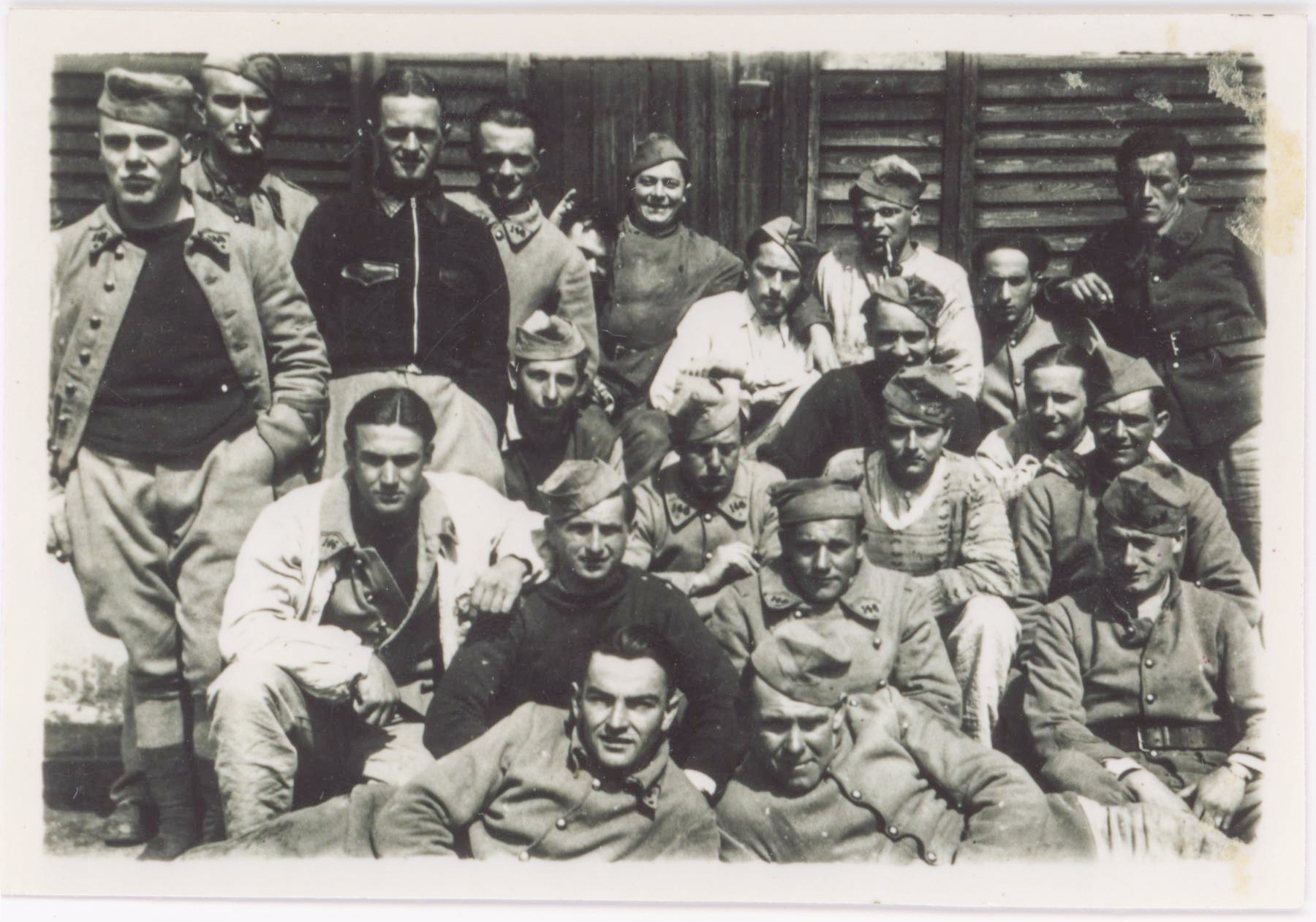 Ligne Maginot - EINSELING - (Casernement) - Baraquements légers - Ferme Ohlmuhle
Une partie de l'équipage de l'ouvrage de l'Einseling
 - Inconnu