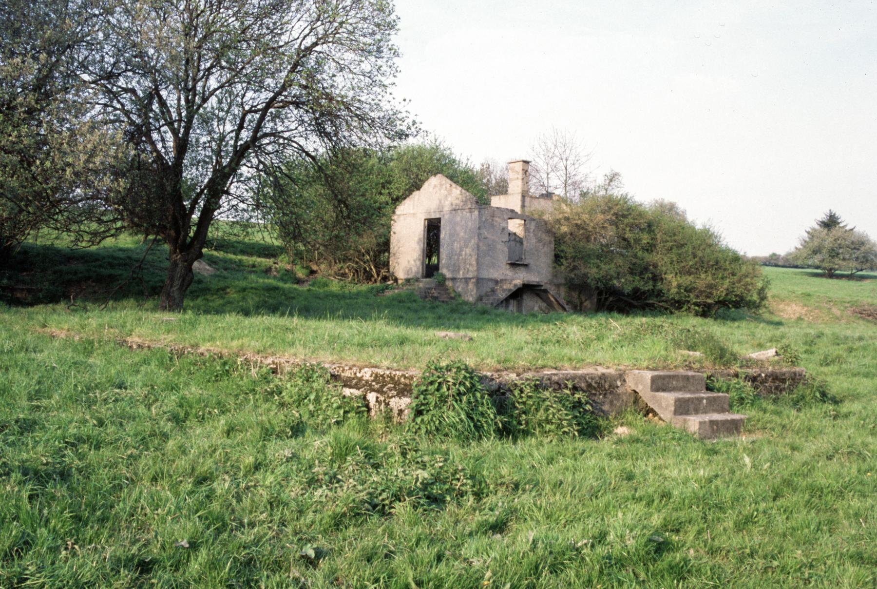 Ligne Maginot - EINSELING - (Casernement) - Les vestiges du casernement - MANSUY Michel