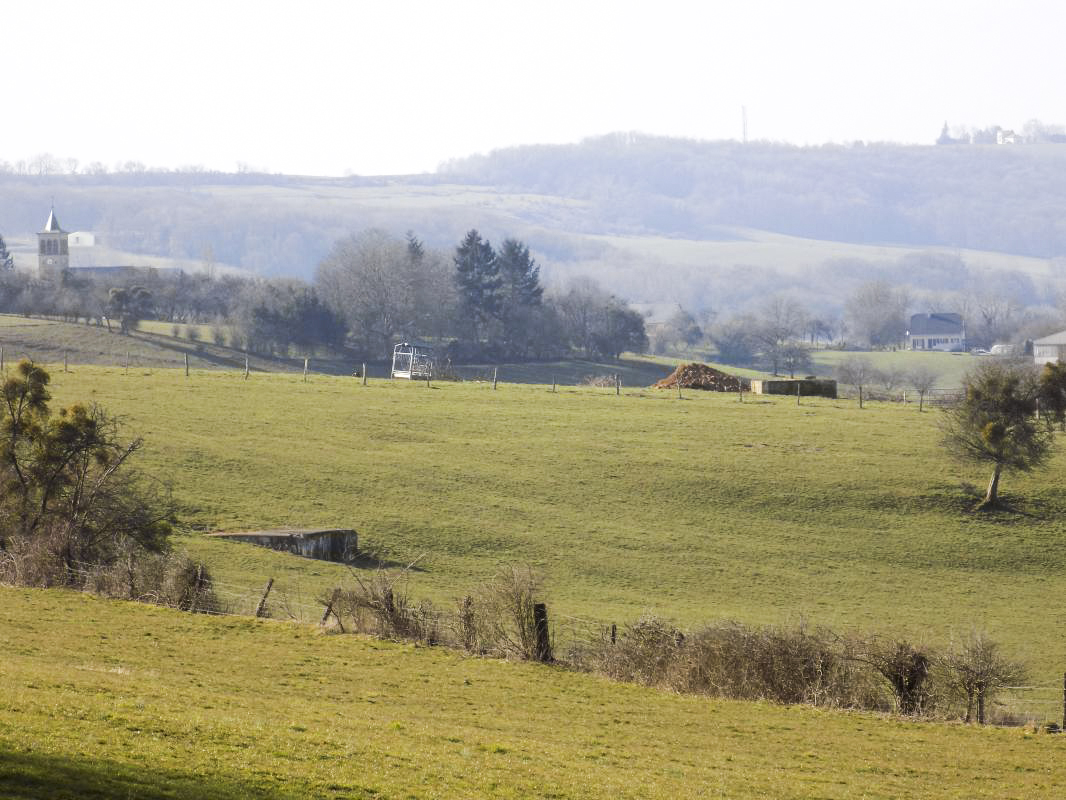 Ligne Maginot - 11A - LA BOULETTE - (Blockhaus pour canon) - Vue vers l'ouest, Le Chenelet Centre à gauche 10A - Le Chenelet Nord 