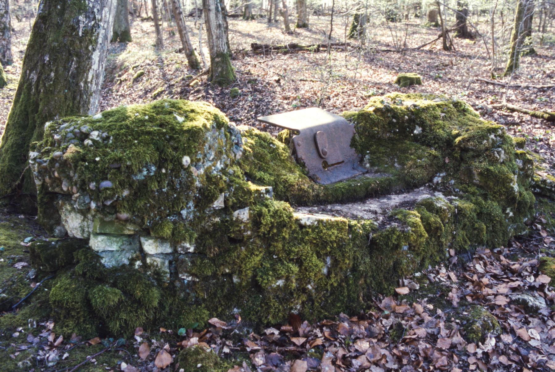 Ligne Maginot - UBERNIED 4 - (Cuve pour arme d'infanterie) -  - MANSUY Michel