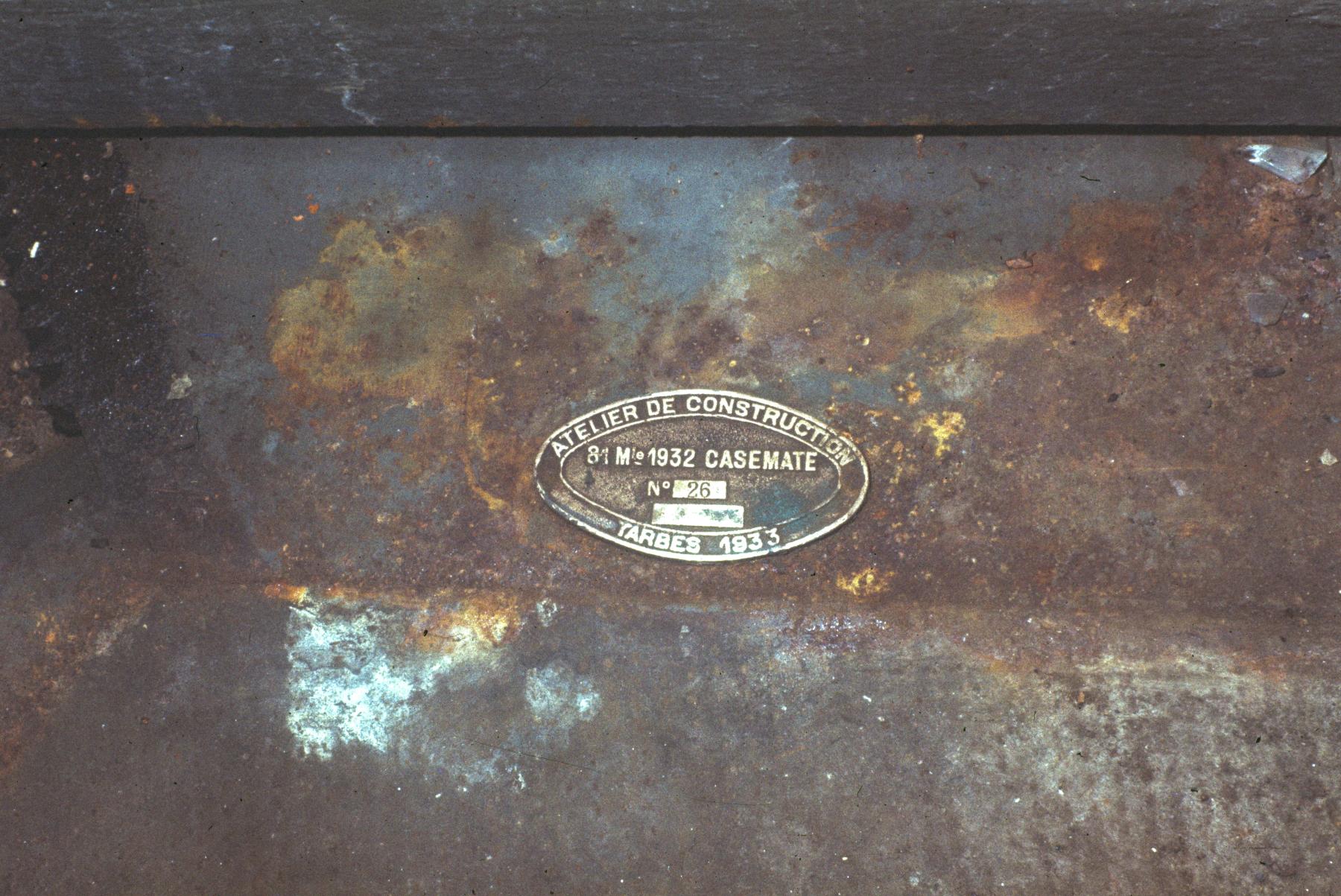 Ligne Maginot - LAUDREFANG - A37 - (Ouvrage d'infanterie) - Bloc 1
La chambre de tir des mortiers de 81
La plaque d'identification d'un mortier - MANSUY Michel