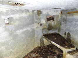 Ligne Maginot - 13A - BOIS DE BLANCHAMPAGNE EST - (Blockhaus pour arme infanterie) - Créneaux Obs/FM centrale et Hotchkiss droite