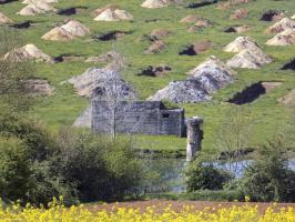 Ligne Maginot - COUPURE DE VAVENY - (Stand de tir) - Pris de l'est de l'autre coté de la Meuse