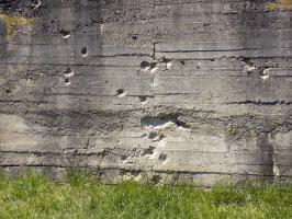 Ligne Maginot - LES ETOURNALES NORD - (Abri) - Des éclats sur Bb141a, face sud-est