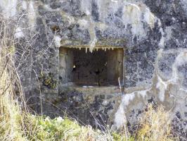 Ligne Maginot - 82 - BOIS DORVILLE EST - (Blockhaus pour arme infanterie) - Face frontale, créneau gauche