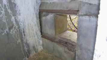 Ligne Maginot - A - BOIS RIGAULT - (Blockhaus pour canon) - Le créneau FM de défense de l'entrée matériel 