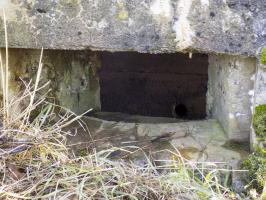 Ligne Maginot - B78TER - LA SERPE OUEST - (Blockhaus pour arme infanterie) - Face frontale, créneau gauche