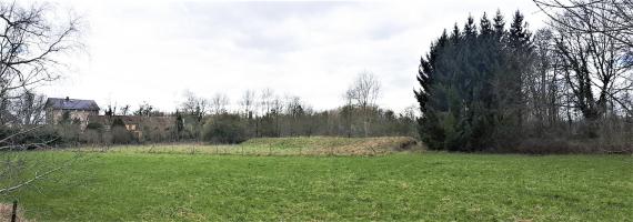 Ligne Maginot - 18 - MOULIN DE LA WANTZENAU - (Blockhaus pour arme infanterie) - Le blockhaus, caché par les sapins, est implanté sur une digue. A gauche le Moulin de la Wantzenau