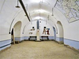 Ligne Maginot - FORT DUCROT - (PC de Secteur) - Salle à l'étage