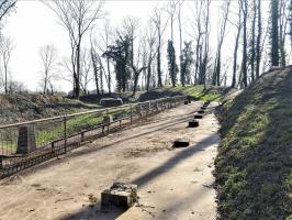 Ligne Maginot - FORT DUCROT - (PC de Secteur) - La carapace bétonnée qui protège le PC
