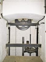 Ligne Maginot - FORT DUCROT - (PC de Secteur) - Traverse abri
Monte-charge à munitions