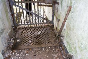 Ligne Maginot - MOLVANGE - A9 - (Ouvrage d'artillerie) - Entrée des hommes
Vue intérieure de la passerelle rétractable