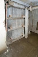 Ligne Maginot - MOLVANGE - A9 - (Ouvrage d'artillerie) - Entrée des hommes
L'aérorefroidisseur pour les moteurs de l’usine. 
Cet équipement a été désaffecté lors du remplacement des moteurs Alsthom par des SGCM dans les années 30
