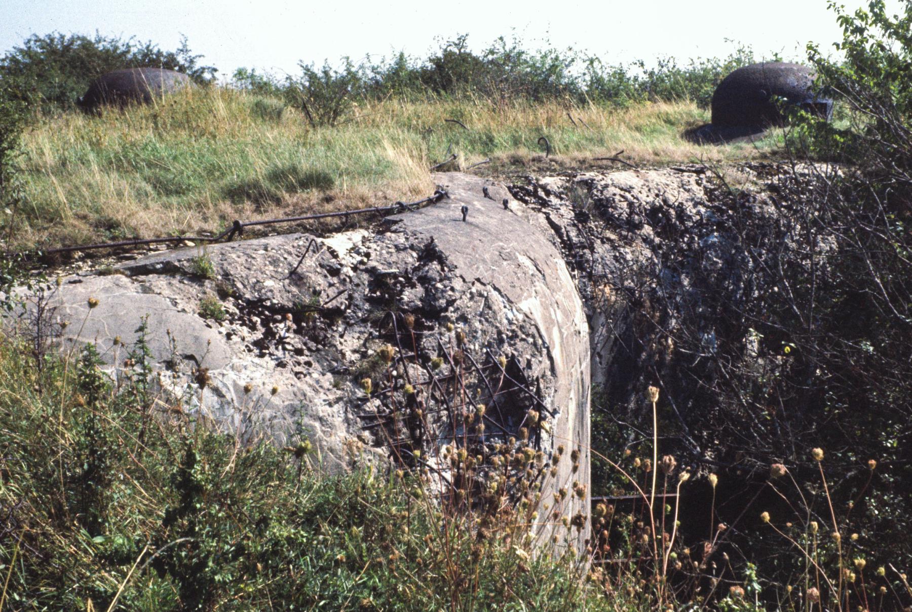 Ligne Maginot - LAUDREFANG - A37 - (Ouvrage d'infanterie) - Bloc 4
Les deux cloches GFM - MANSUY Michel