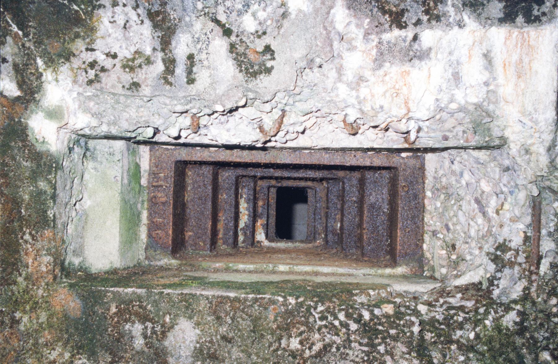 Ligne Maginot - WELSCHBRUCH NORD 1 - (Blockhaus pour arme infanterie) - Le créneau - MANSUY Michel