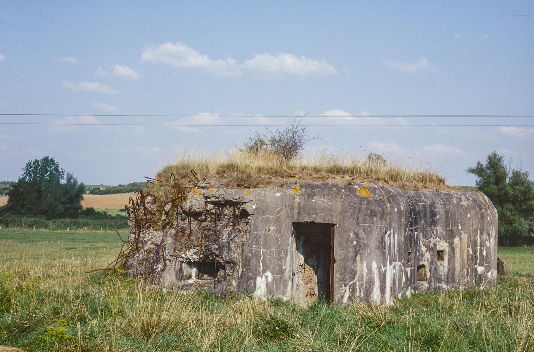Ligne Maginot - CONFLUENT 3 - (Blockhaus pour arme infanterie) - L'entrée ouest - MANSUY Michel