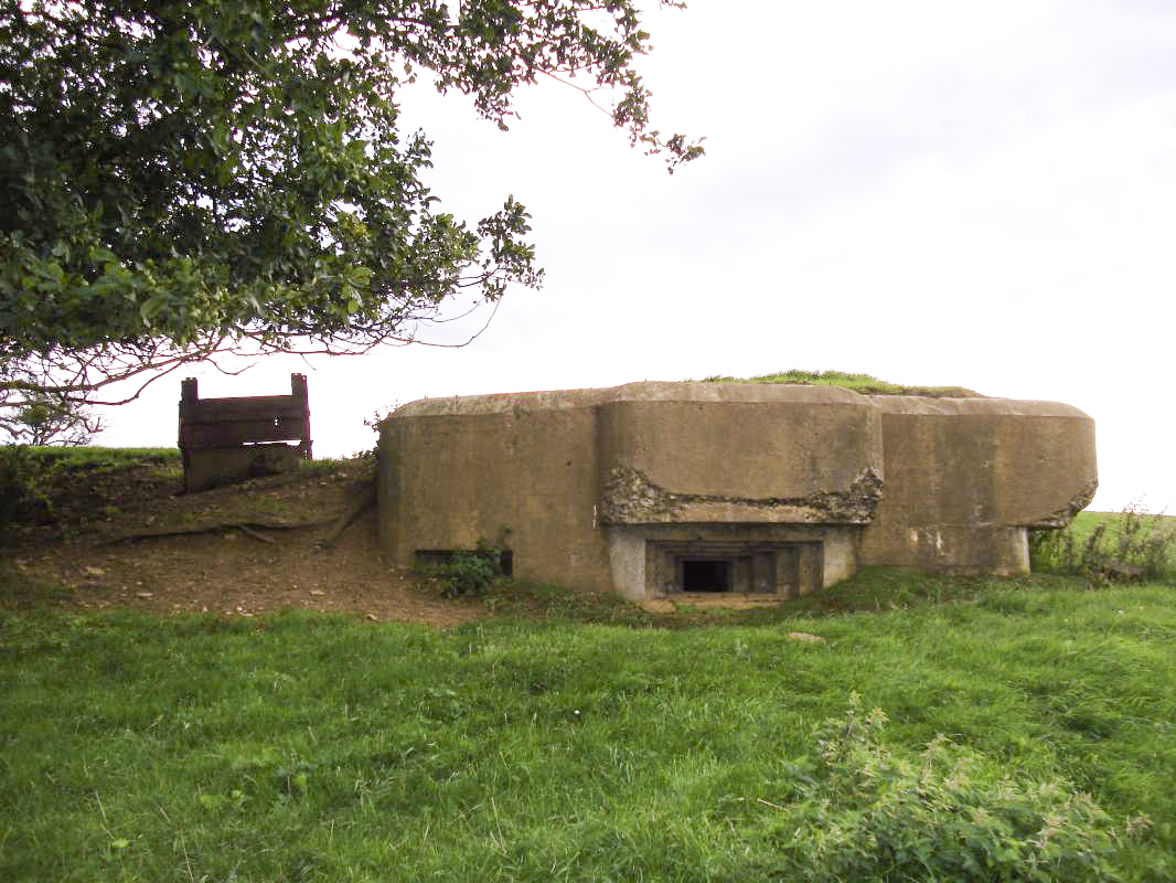 Ligne Maginot - 29C - EUILLY NORD - (Blockhaus pour arme infanterie) - Pris de l'est, guérite à gauche
2007 - R Tucker