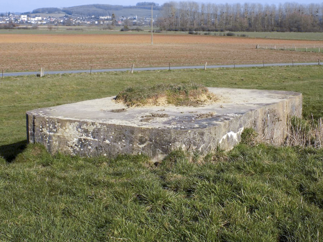 Ligne Maginot - 31 - LA FABRIQUE - (Blockhaus pour arme infanterie) - Faces gauche / l'arrière