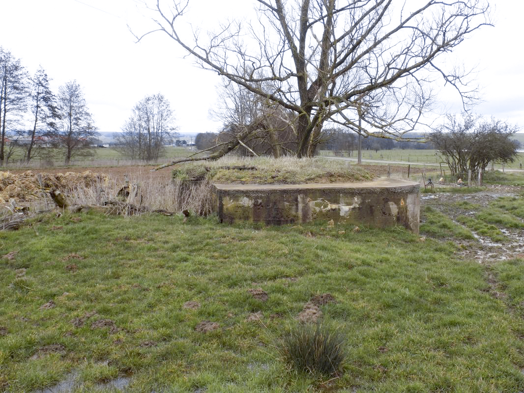 Ligne Maginot - 49 - LES BAUCHES NORD - (Blockhaus pour arme infanterie) - Face droite