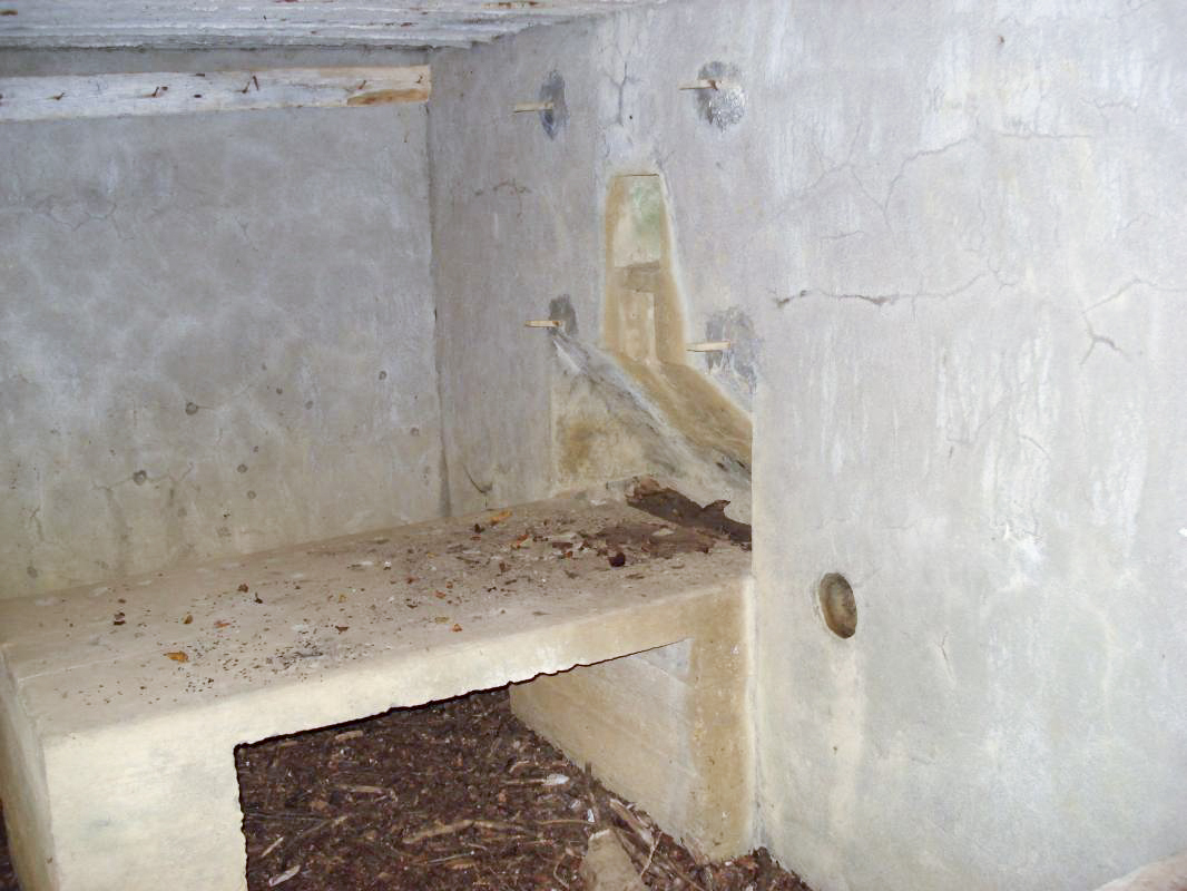 Ligne Maginot - 75 - LE MAMELON EST - (Blockhaus pour arme infanterie) - L’intérieur gauche