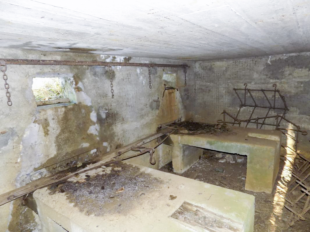 Ligne Maginot - B78TER - LA SERPE OUEST - (Blockhaus pour arme infanterie) - Faces frontale et droite