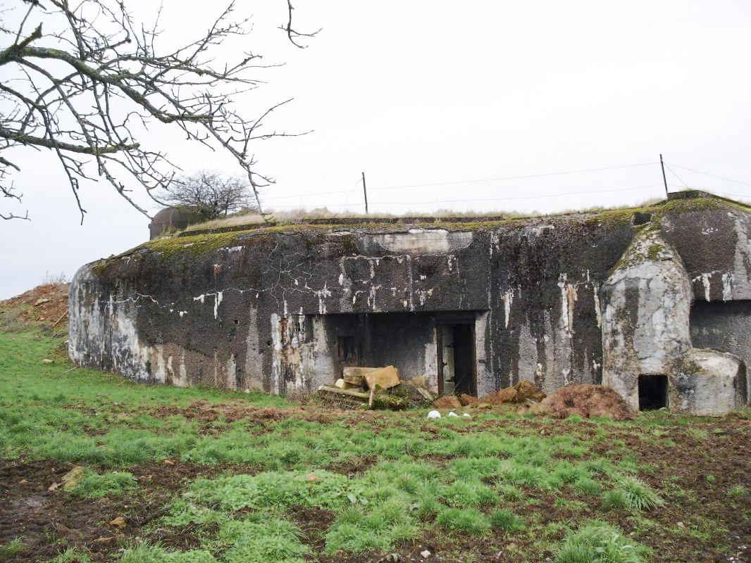 Ligne Maginot - CHRIST - (Casemate d'infanterie - Simple) - Pris de l'ouest, l'entrée hommes