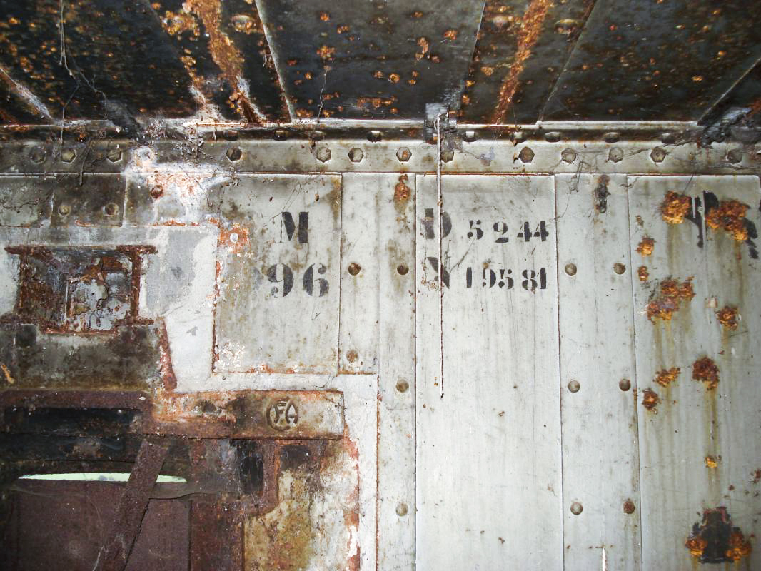 Ligne Maginot - CHRIST - (Casemate d'infanterie - Simple) - Créneaux AC, identification