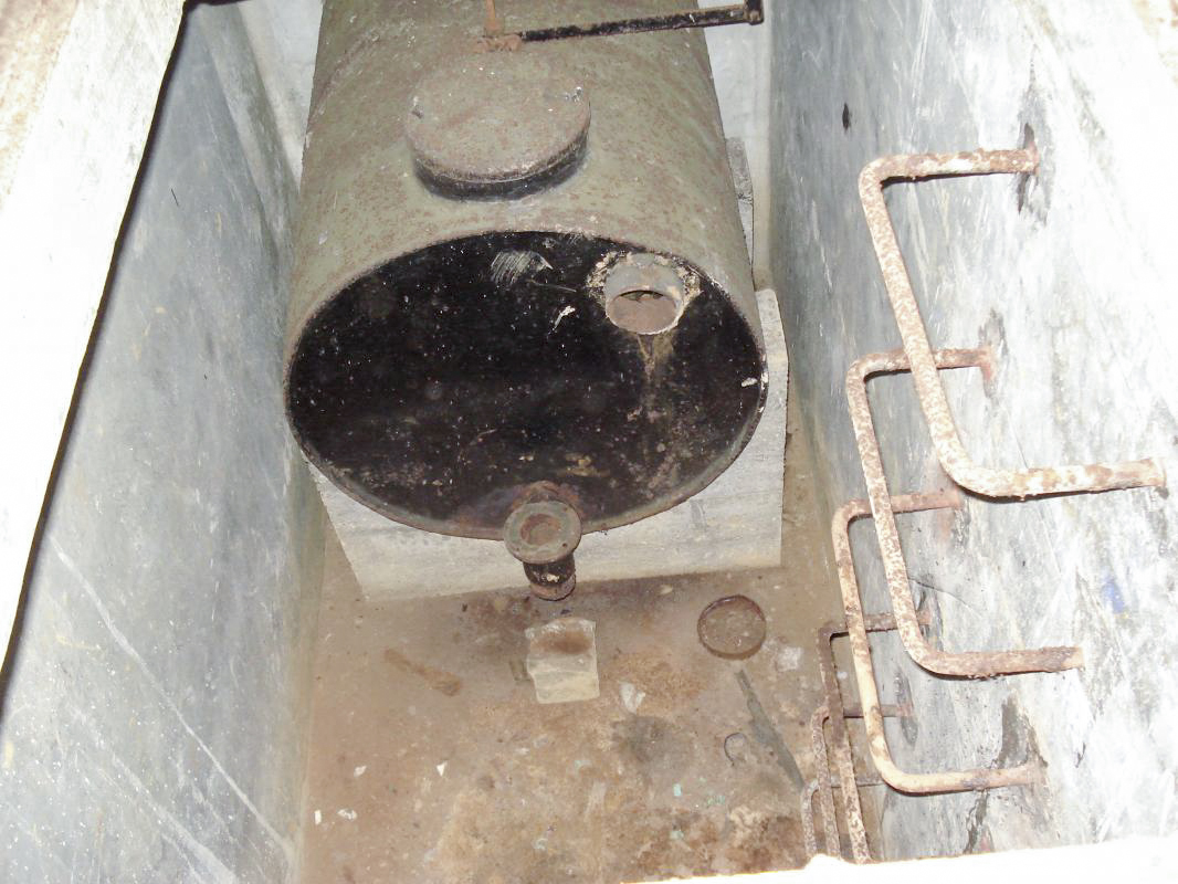 Ligne Maginot - CHRIST - (Casemate d'infanterie - Simple) - Sous-sol
La fosse septique des latrines ASEPTA