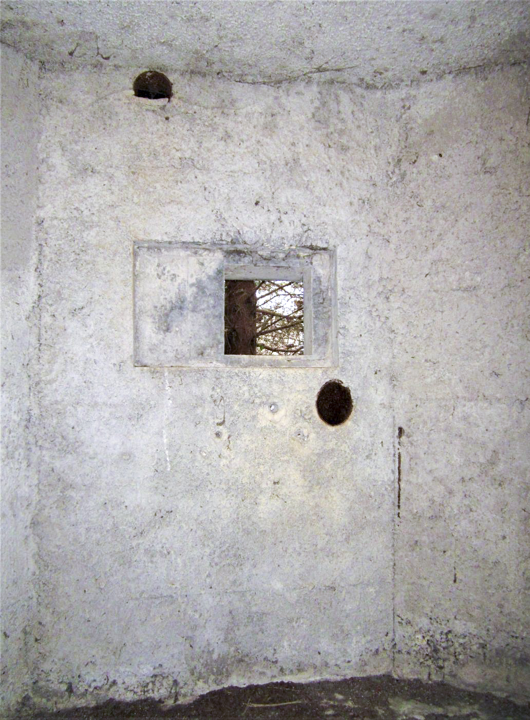 Ligne Maginot - 18 - MOULIN DE LA WANTZENAU - (Blockhaus pour arme infanterie) - Créneau Sud-Ouest - G. Fuchs