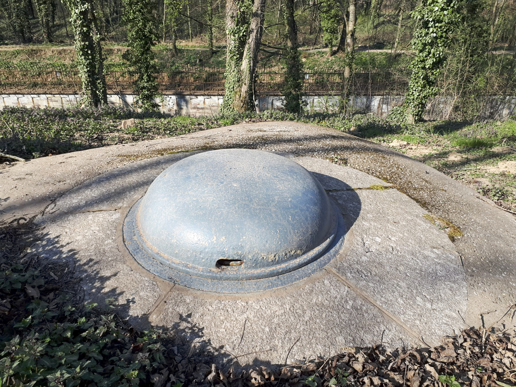Ligne Maginot - FORT DUCROT - (PC de Secteur) - Tourelle d'observation mle 1890