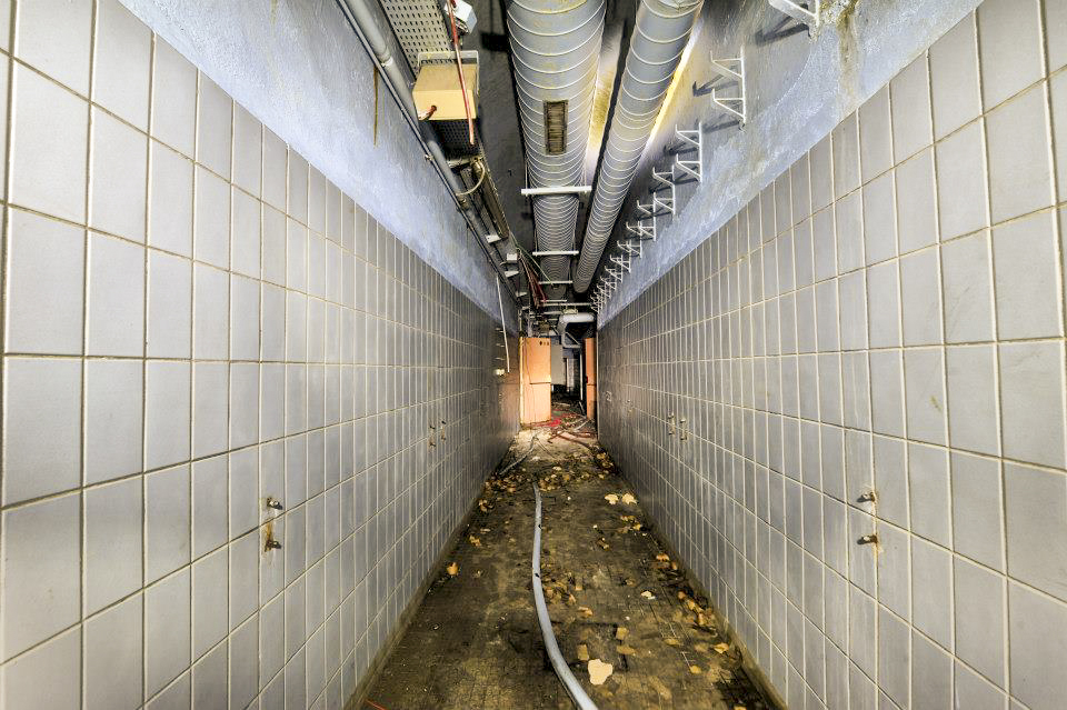 Ligne Maginot - ROCHONVILLERS - A8 - (Ouvrage d'artillerie) - Adaptation de la caserne pour l'utilisation par l'OTAN
Couloir - GOERGEN Claude