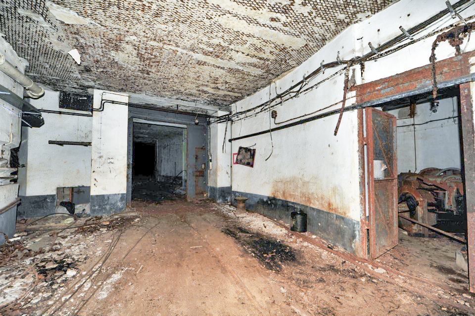 Ligne Maginot - MOLVANGE - A9 - (Ouvrage d'artillerie) - Entrée des munitions - GOERGEN Claude